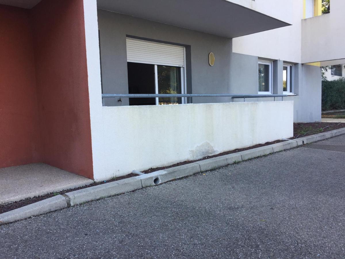 אביניון Appartement Residence Prive Avec Parking Wifi Clim Piscine מראה חיצוני תמונה