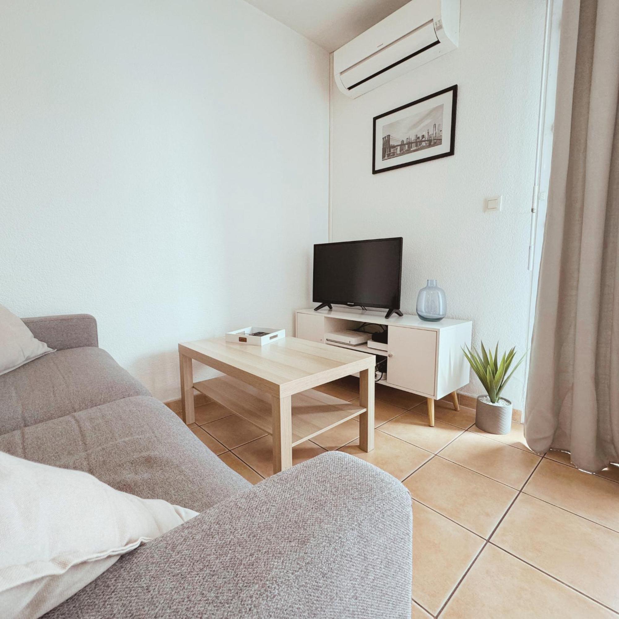 אביניון Appartement Residence Prive Avec Parking Wifi Clim Piscine מראה חיצוני תמונה