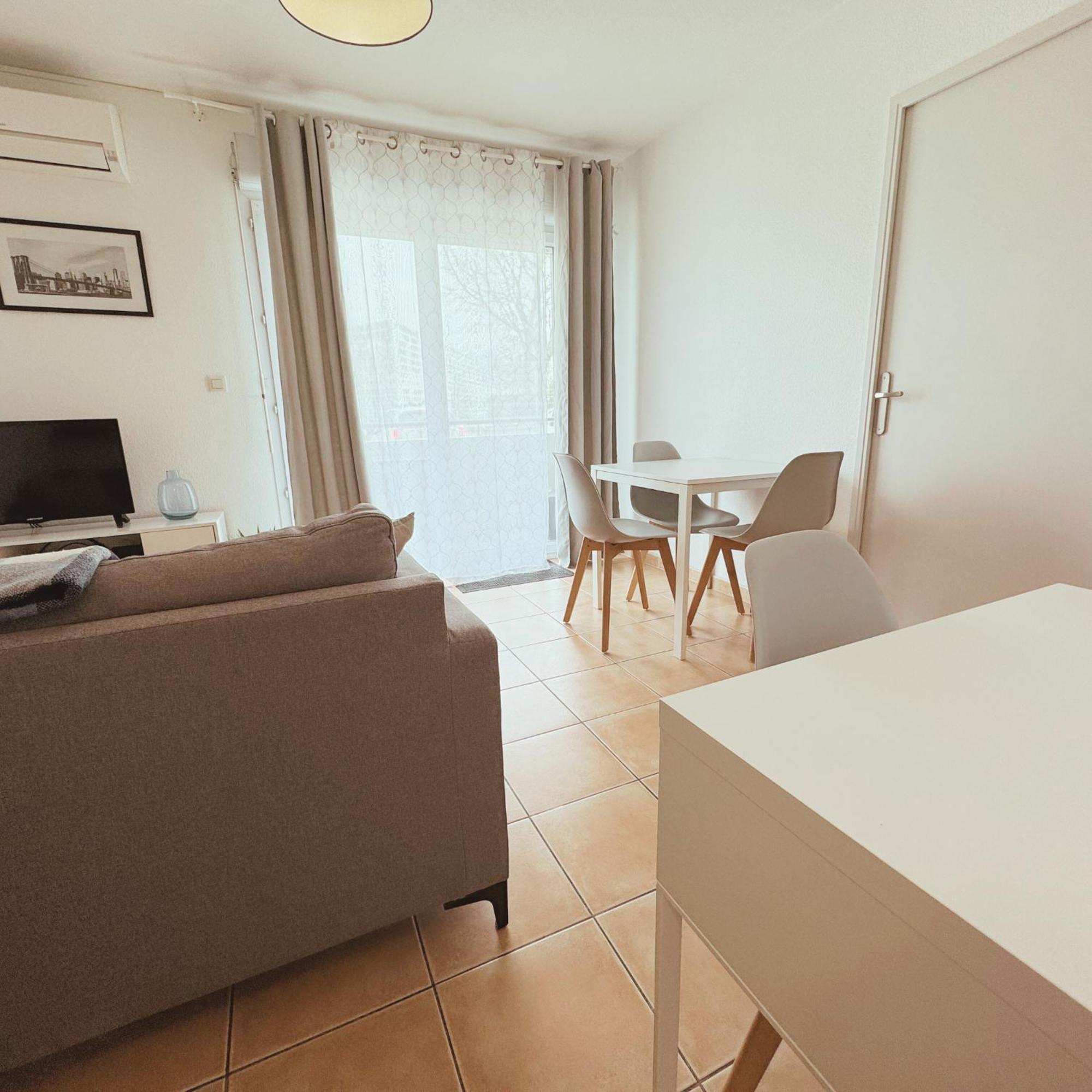 אביניון Appartement Residence Prive Avec Parking Wifi Clim Piscine מראה חיצוני תמונה