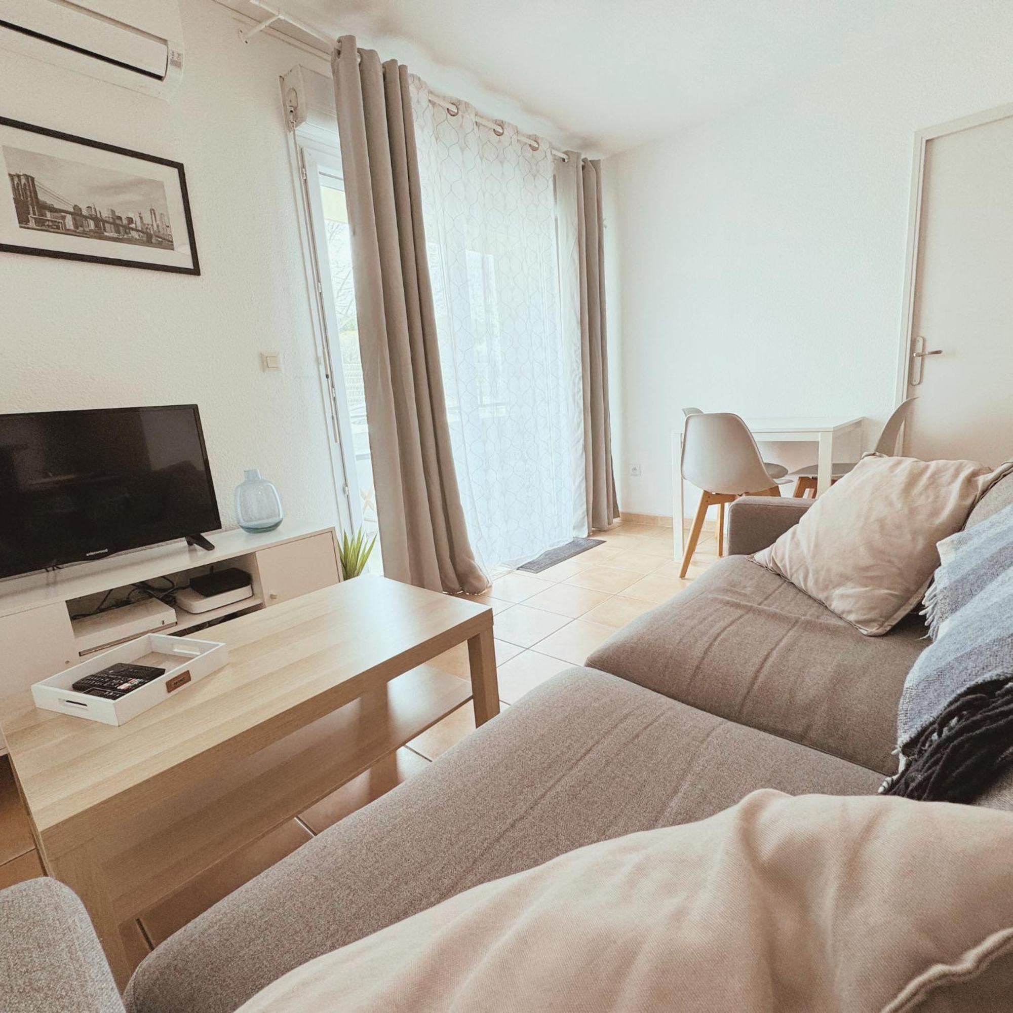 אביניון Appartement Residence Prive Avec Parking Wifi Clim Piscine מראה חיצוני תמונה