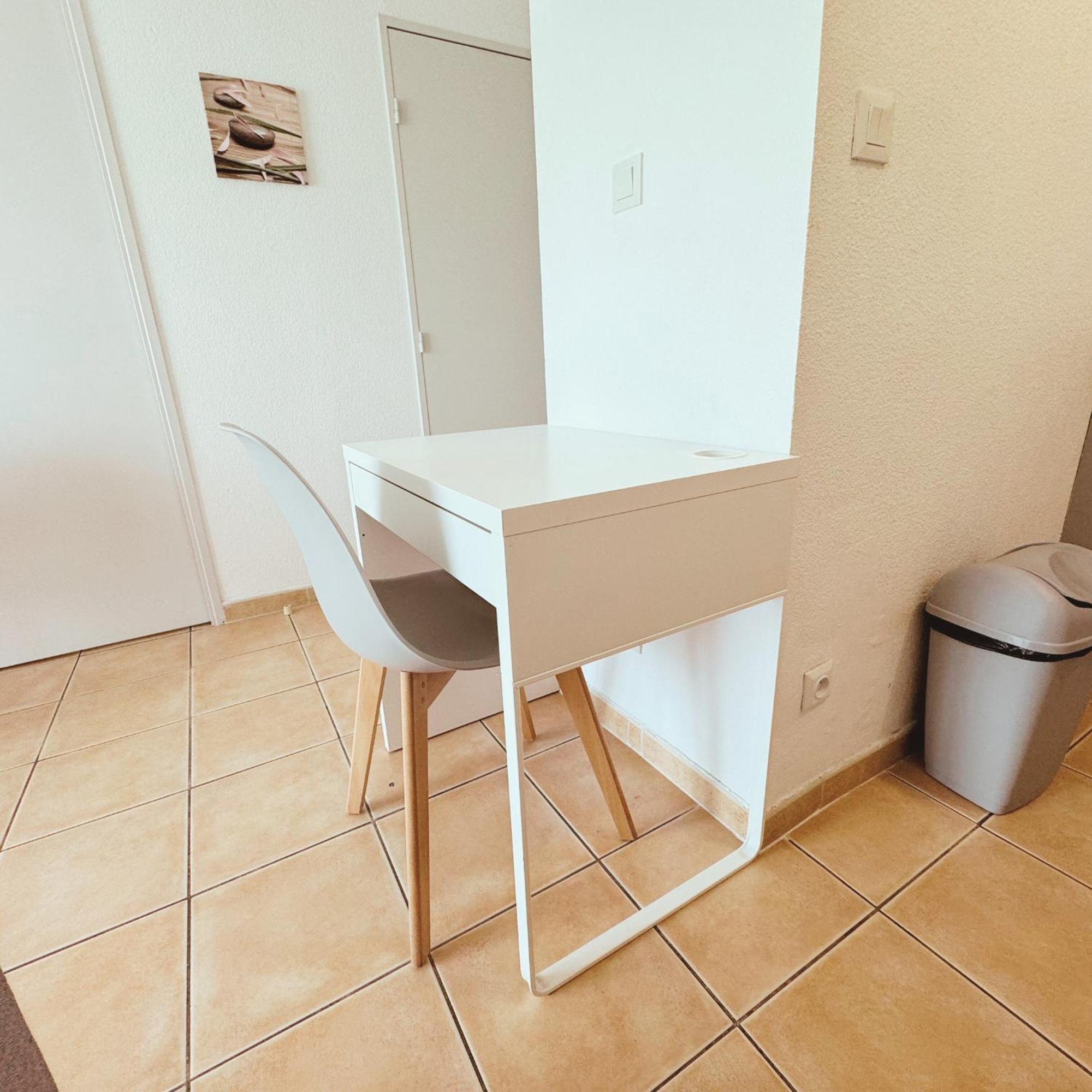 אביניון Appartement Residence Prive Avec Parking Wifi Clim Piscine מראה חיצוני תמונה