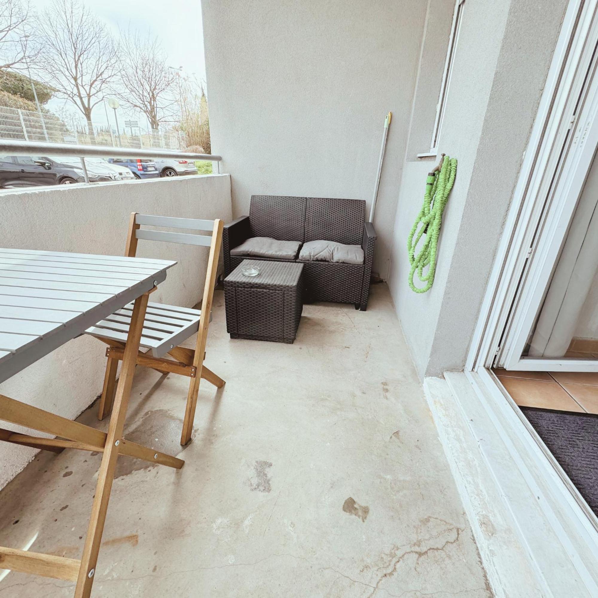 אביניון Appartement Residence Prive Avec Parking Wifi Clim Piscine מראה חיצוני תמונה